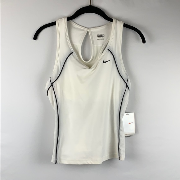 Nike Tops - NWT Nike dry fit tank